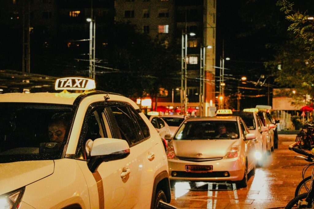 Taxi à Chemin Grenier : réserver et points utiles
